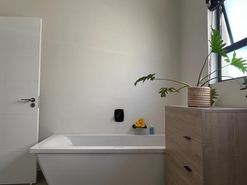 2 Bedroom Property for Sale in Sandown Western Cape